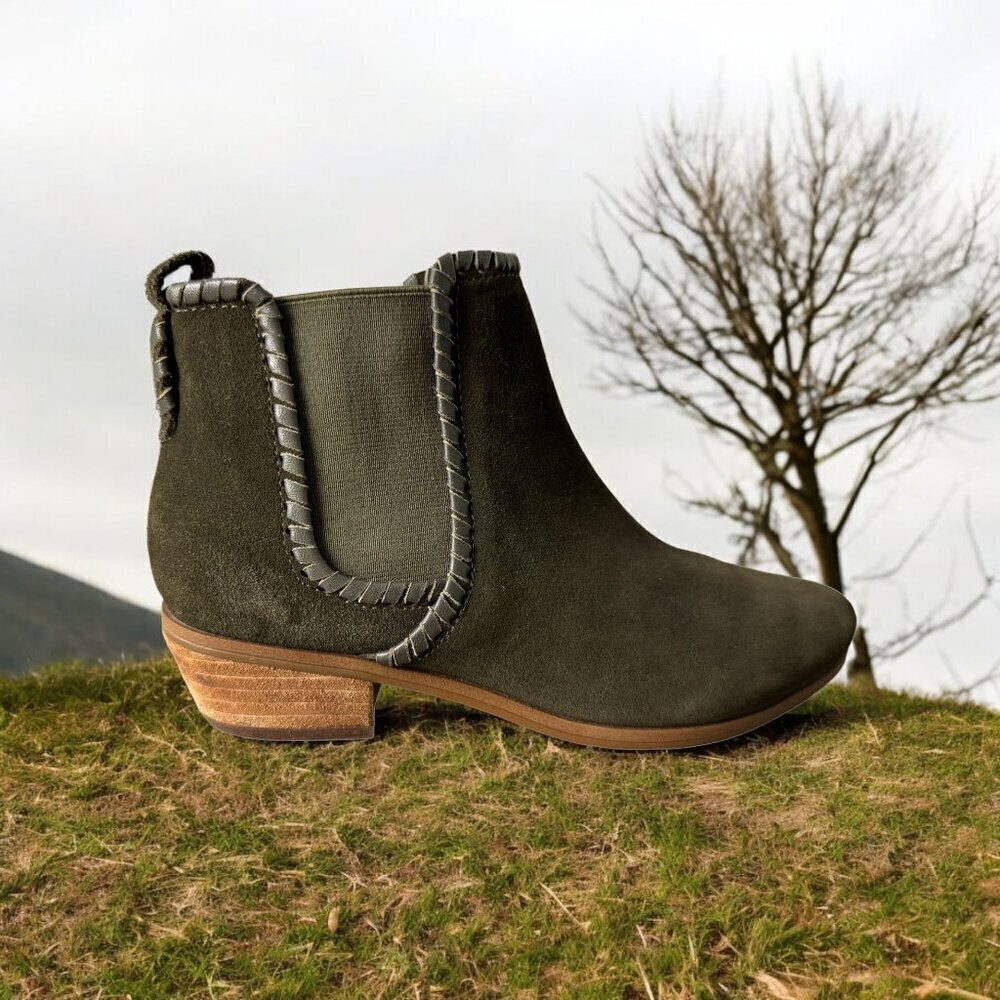 Jack Rogers NEW Green Suede Leather Booties Leather Strap Trim Women's Size 6